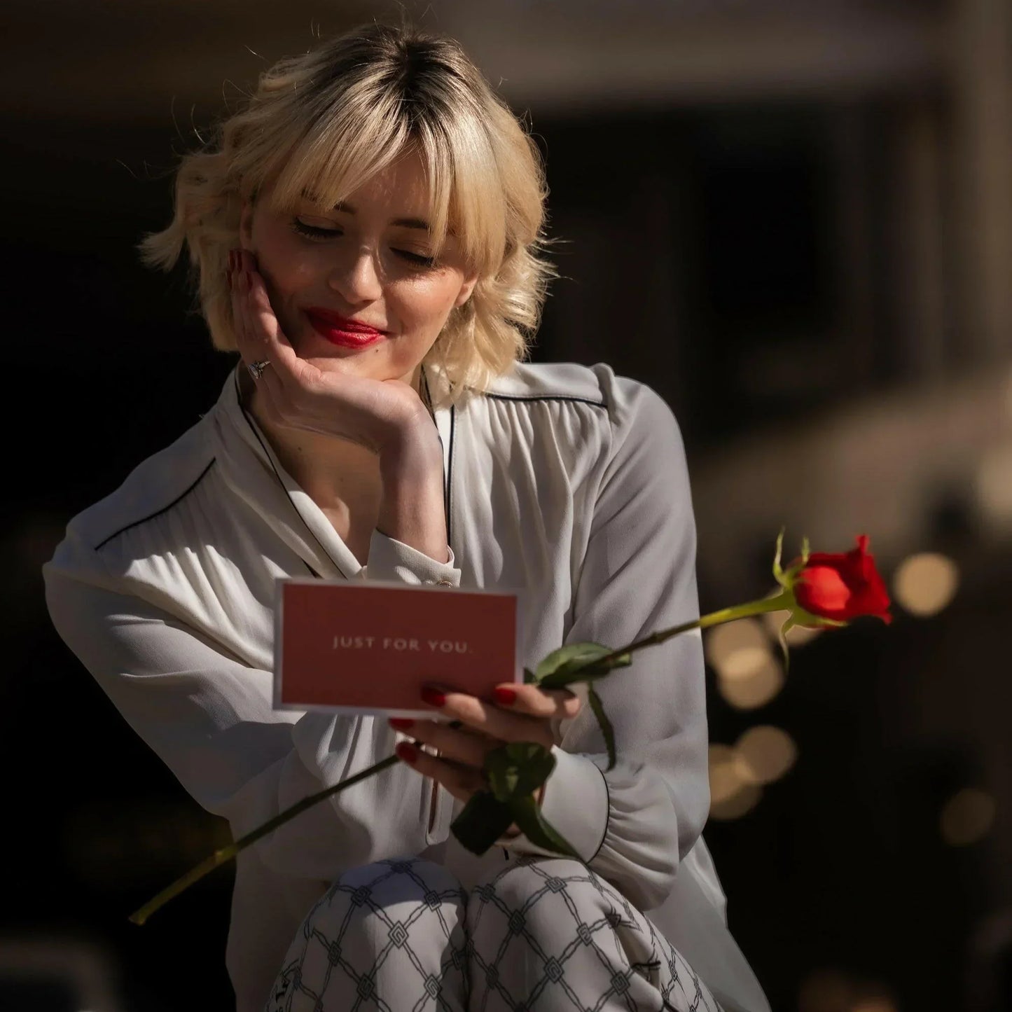 Buquê de Rosas Vermelhas Premium e Chocolates Arcádia - QRoses